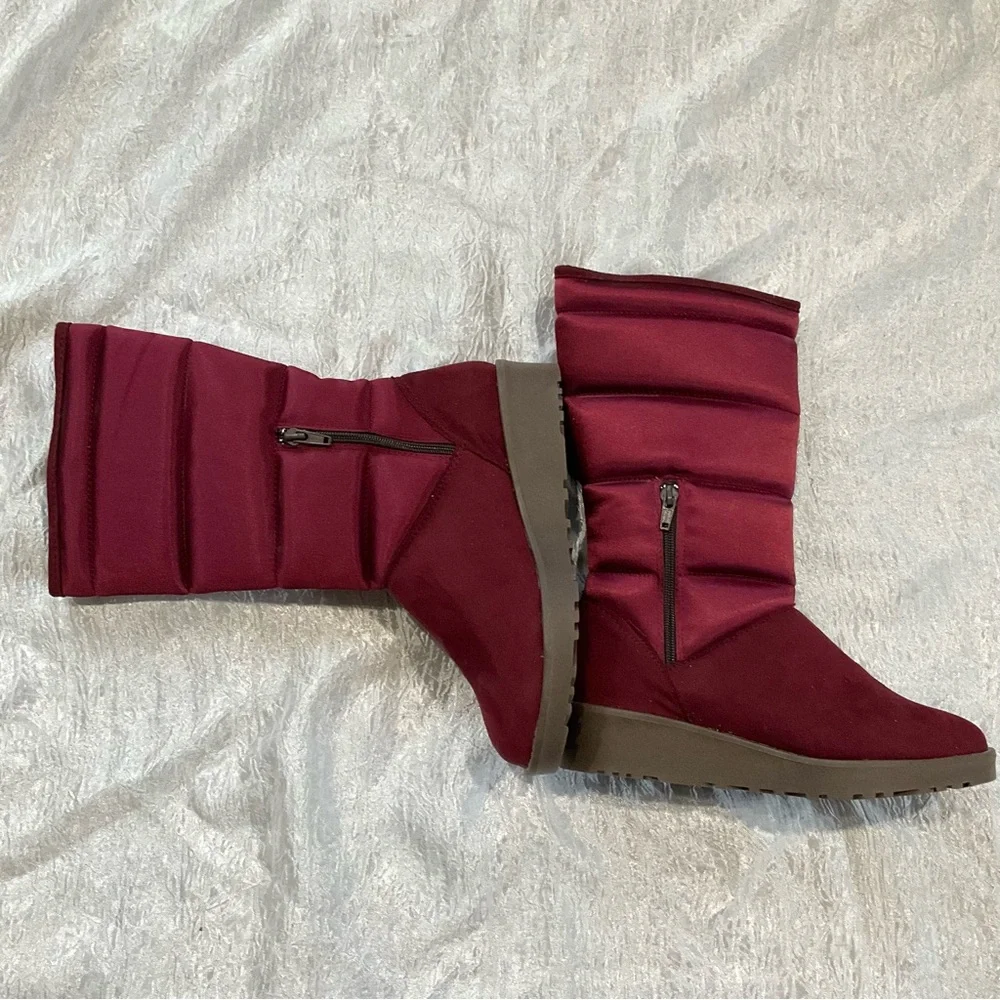 Surat Burgundy Winter Puffer Boots‎ Size 7 Quilted Mid-Calf New Without Tags